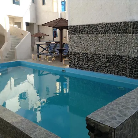 To Let Katerina & John's Hotel Perissa (Santorini)