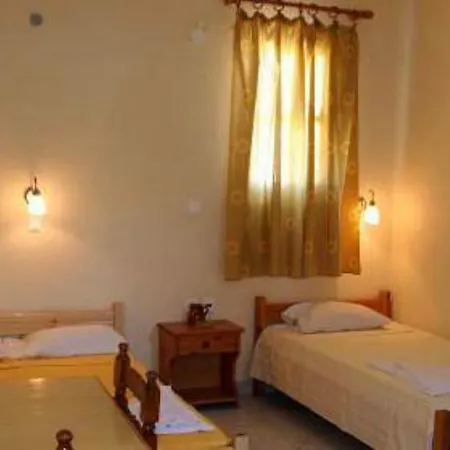 To Let Katerina & John's 2* Perissa (Santorini)