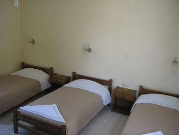 Hotel To Let Katerina & John's Perissa (Santorini)