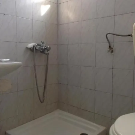 To Let Katerina & John's