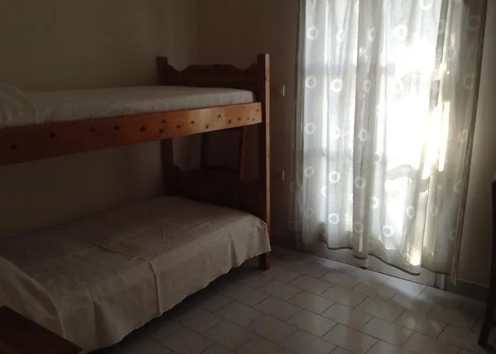 To Let Katerina & John's Otel 2*